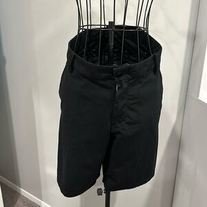 Men’s World LuluLemon Black Golf Shorts size 38